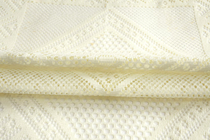 Bigger Fish Poly cotton 40x60 Inch Cream 4 Seater Center Table Cover - Premium Quality & Style