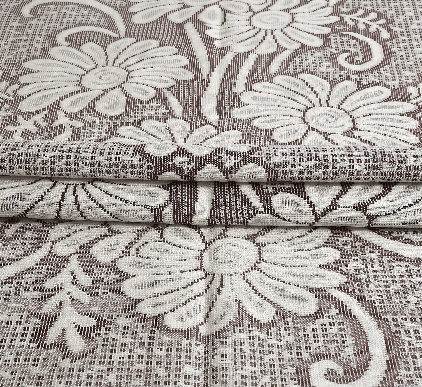 Bigger Fish Polycotton Floral Design Printed 6-8 Seater Decorative 60x90 Inch Dining Table Cover (Brown)