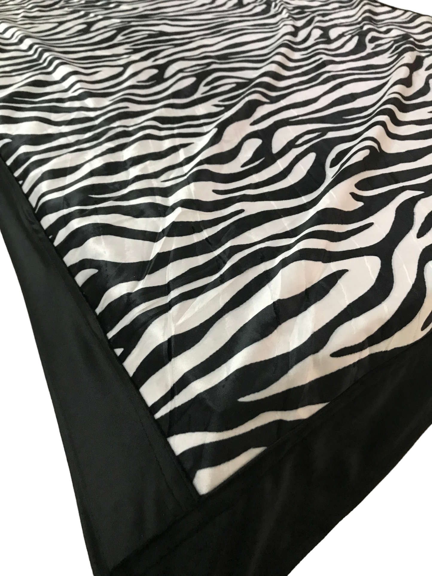 Bigger Fish Velvet 40x60 Inch Black 4 Seater Center Table Cover - Premium Quality & Style