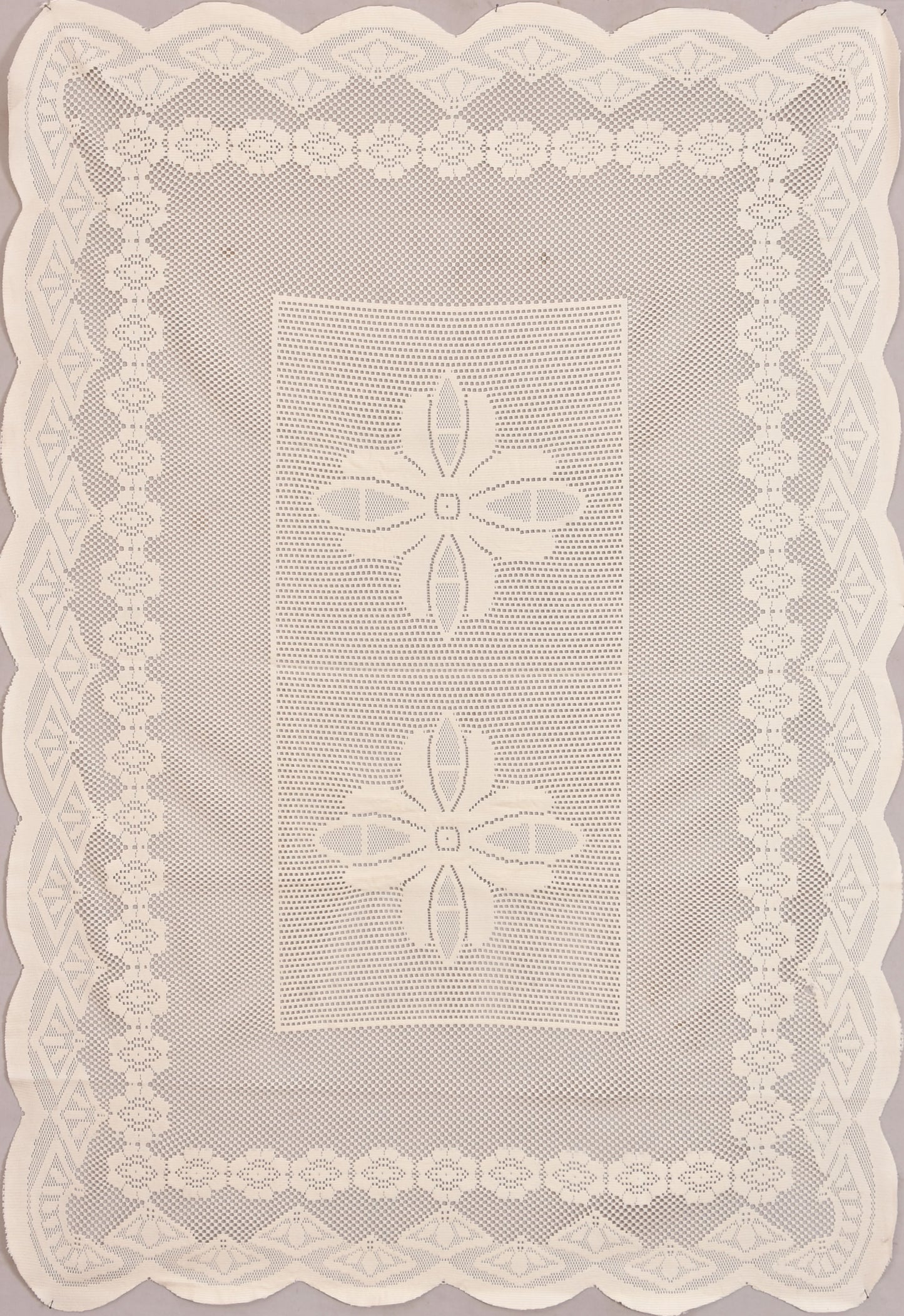 Bigger Fish Poly cotton 40x60 Inch Cream 4 Seater Plain Center Table Cover - Premium Quality & Style
